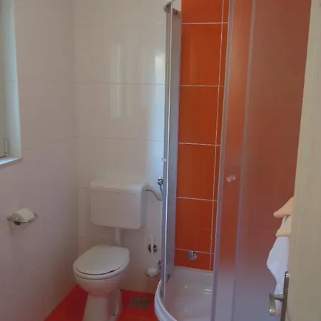 Sveta Nedilja 13753b Apartment